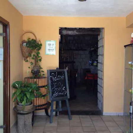 卡萨莱安东尼耶他酒店 索伦托